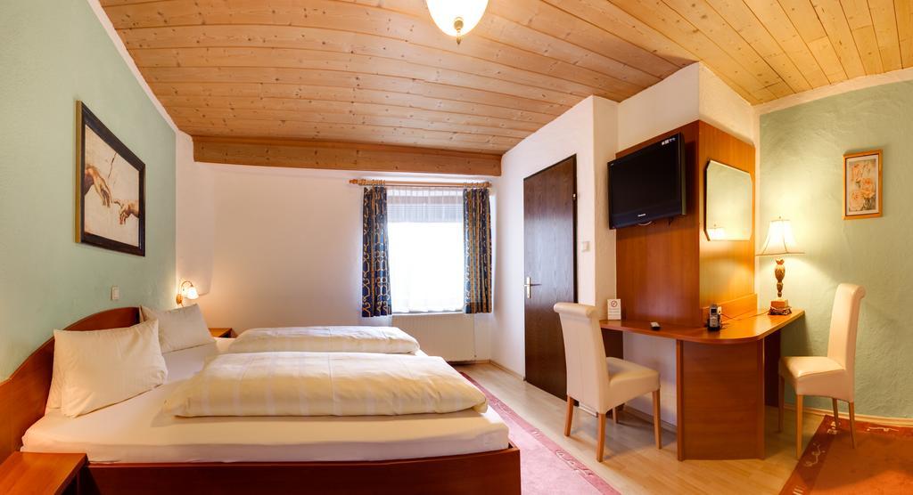 Cityhotel Schwarzer Baer Інсбрук Номер фото