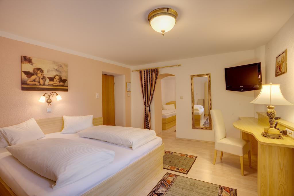 Cityhotel Schwarzer Baer Інсбрук Номер фото