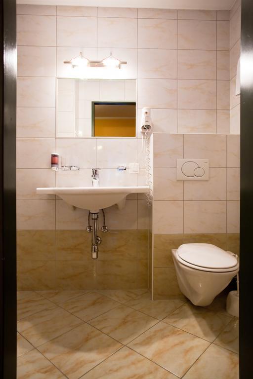 Cityhotel Schwarzer Baer Інсбрук Номер фото